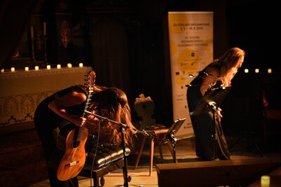 Ester Pavlů, Barbora Kubíková 