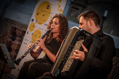 Za poklady Broumovska, Duo Minerva