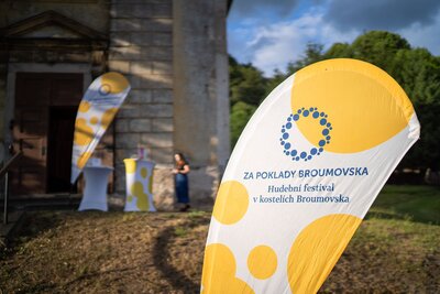 Za poklady Broumovska
