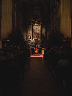 Violoncellista Jiří Bárta, rezidenční umělec festivalu. 