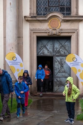 Prohlídka kláštera s koncertem Trio Braunensis v kostele sv. Vojtěcha