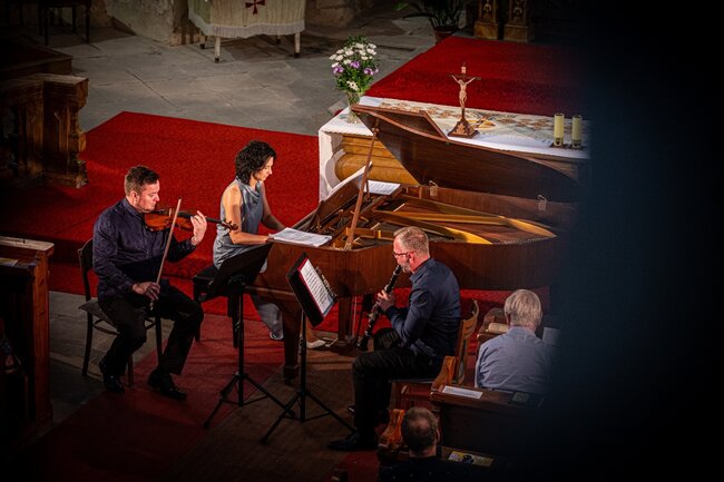 Klavírní TRIO: Monika Kruk, klavír & Michał Marcol, housle & Dominik Jastrzębski, klarinet 
