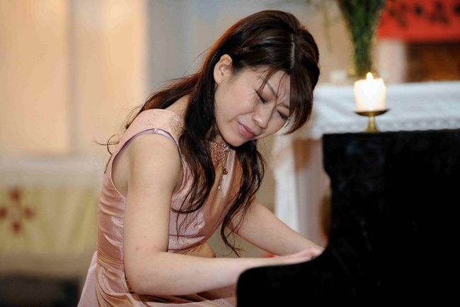 2009 | Eri Goto, Michal Rezek