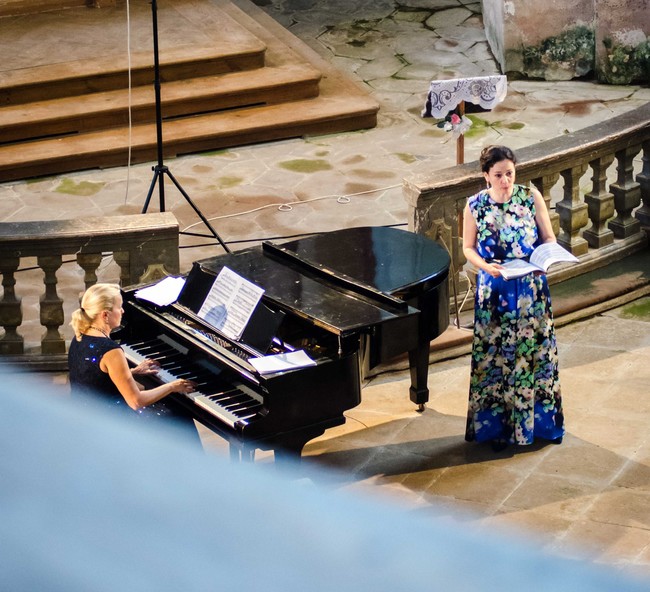 2017 | Simona Houda Šaturová, Lenka Navrátilová